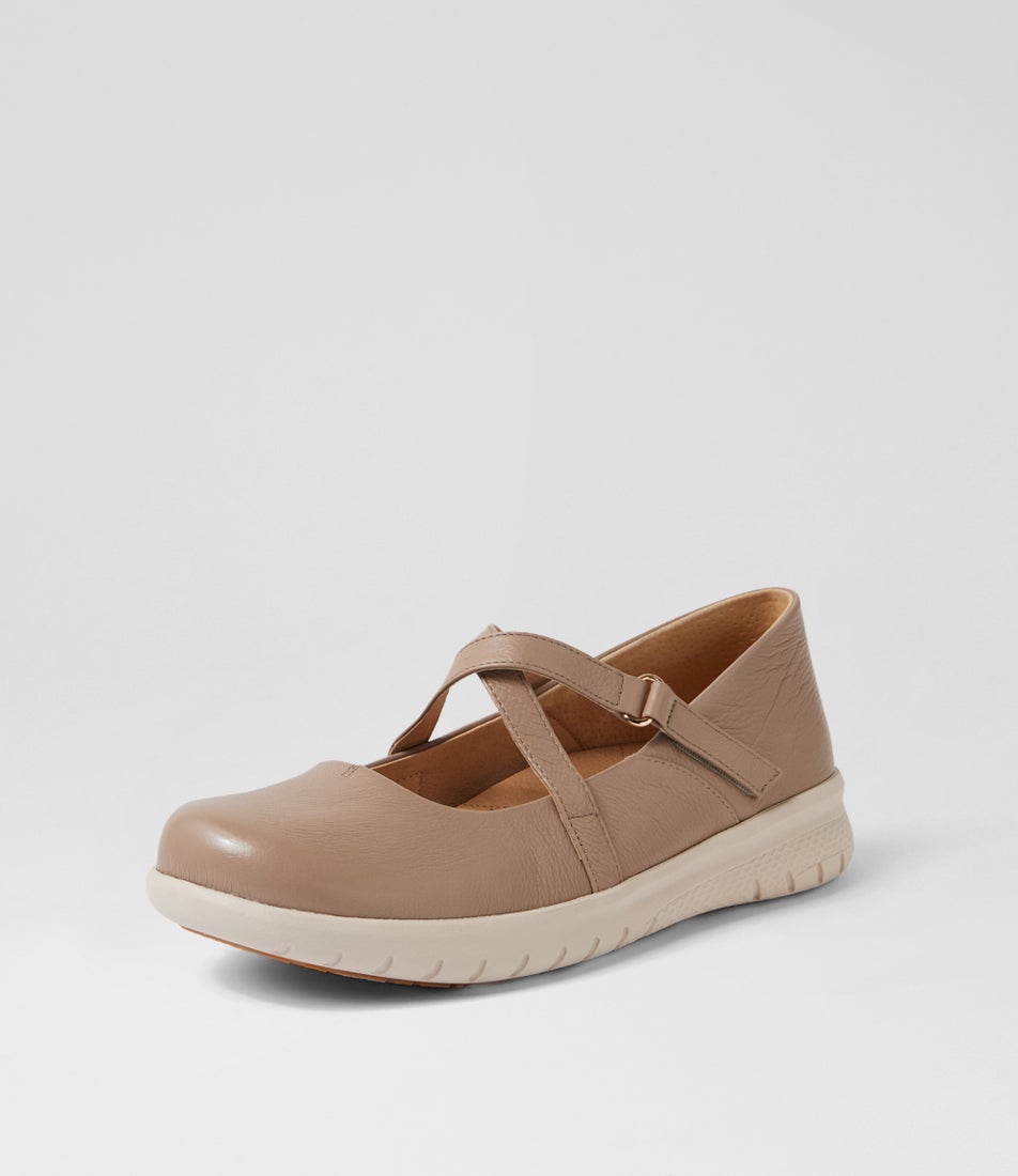 Soffees Xf Taupe Leather Flat Shoes