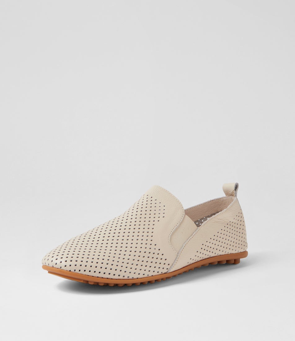 Bescara Milk Leather Flat Shoes