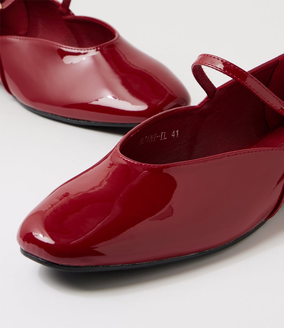 Djani Dark Red Patent Pu Flat Shoes