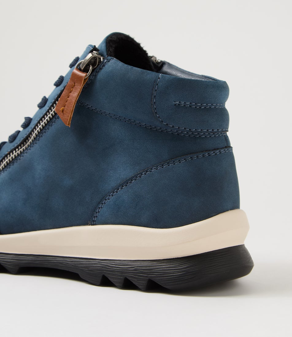 Whittier Navy Sneakers
