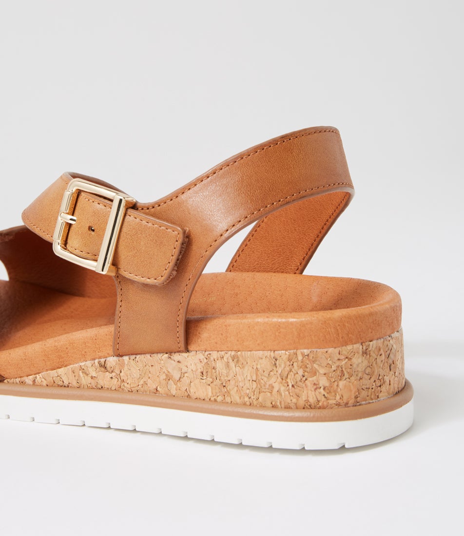 Vamsy W Tan White Leather Sandals