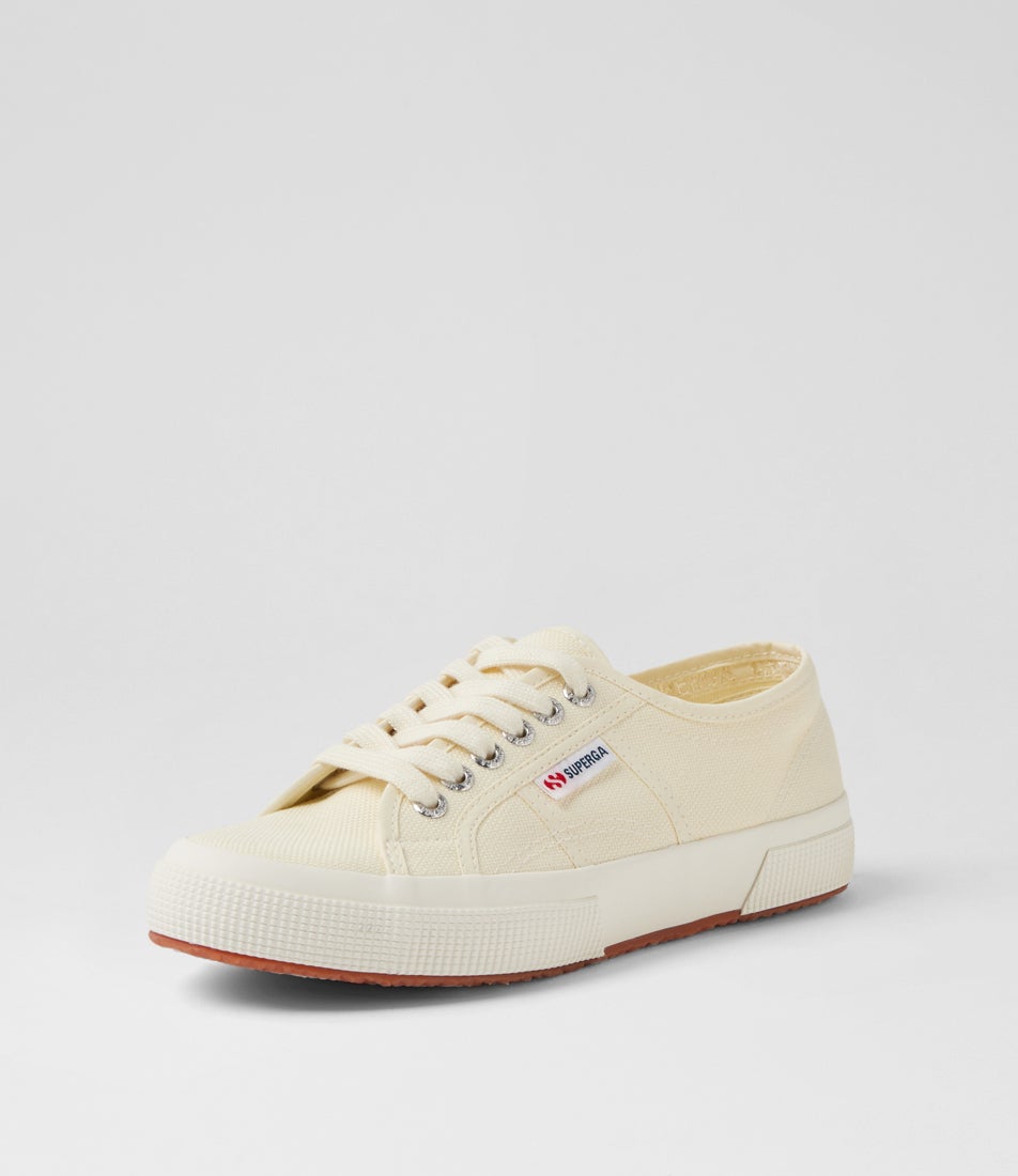 2750 Cotu Classic Beige Canvas Sneakers 2750 Cotu Classic Beige Canvas Sneakers