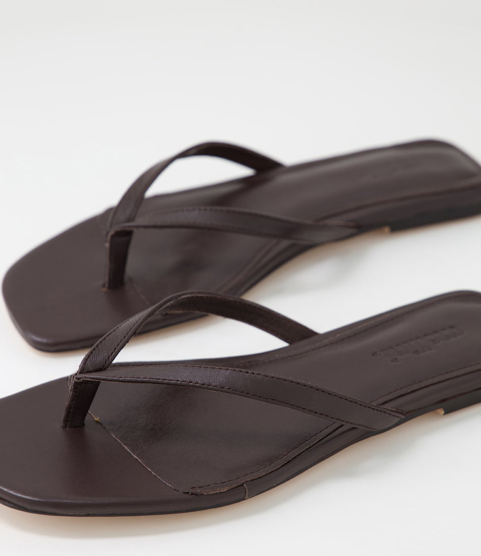 Reille Dark Brown Leather Thongs