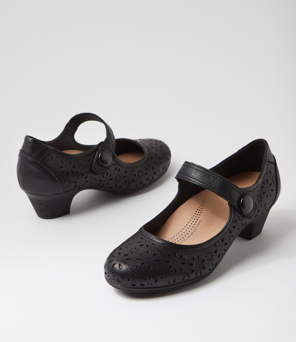 Lindeal Black Leather Heels