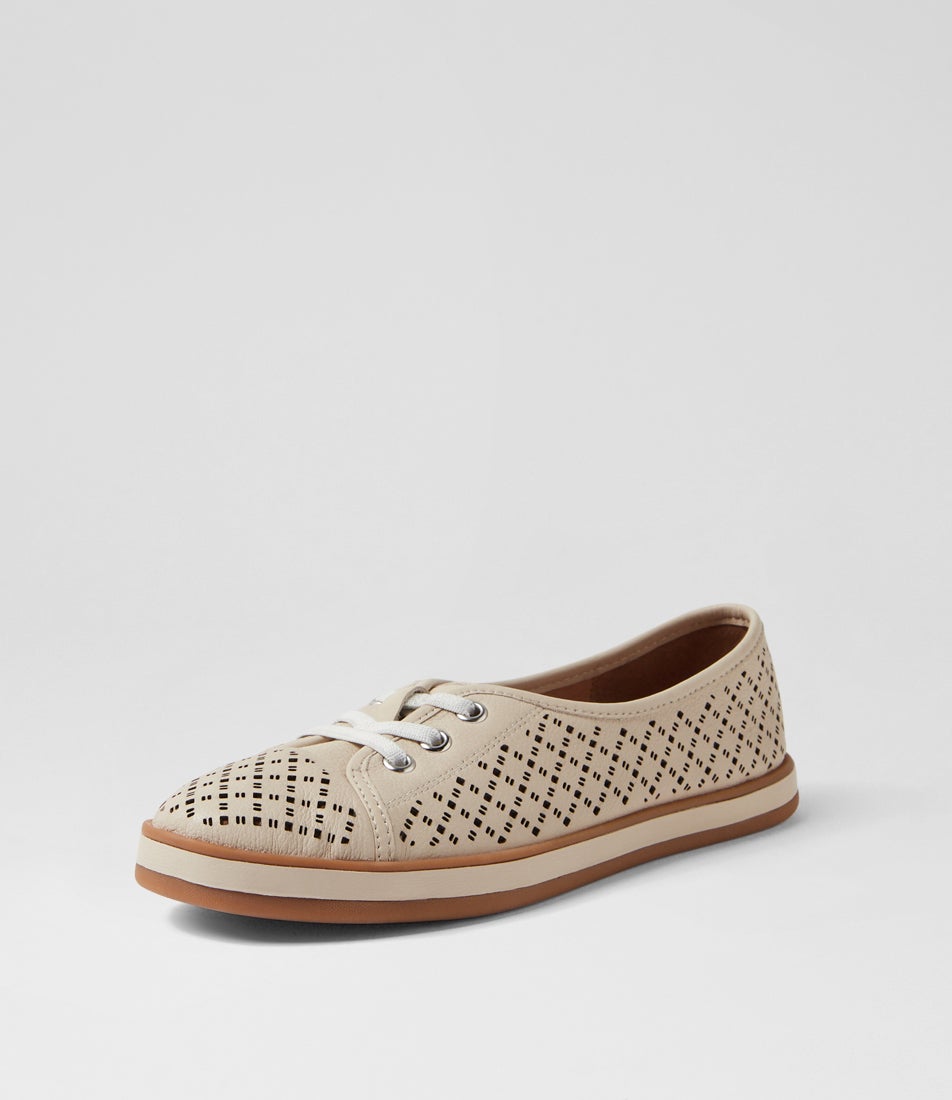 Arrinest Almond Gum Leather Sneakers