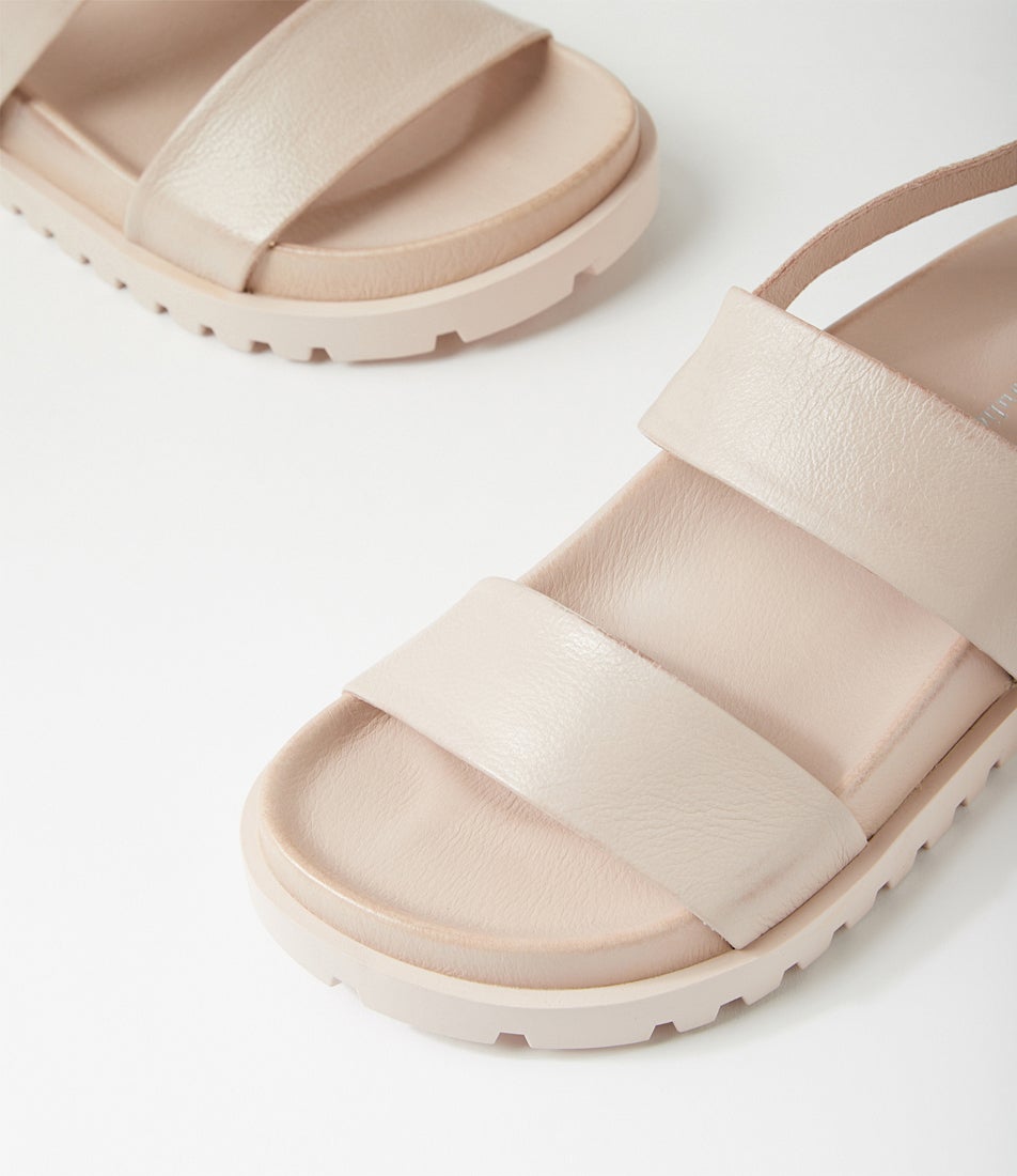 Unaid Nougat Leather Slides