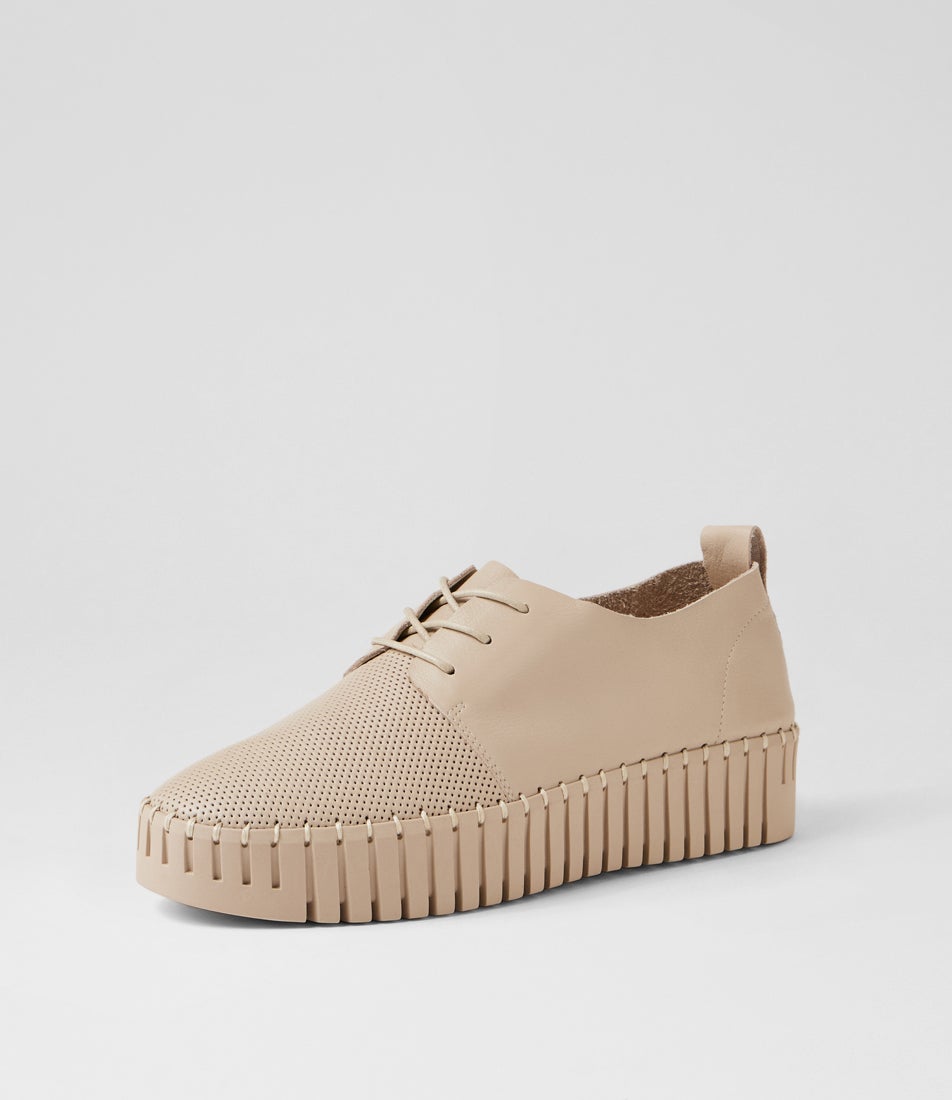Batu Almond Leather Sneakers