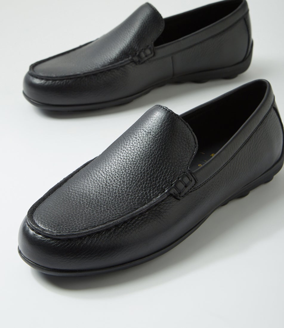 U Spherica Ec16 A Black Tumble Leather Flat Shoes