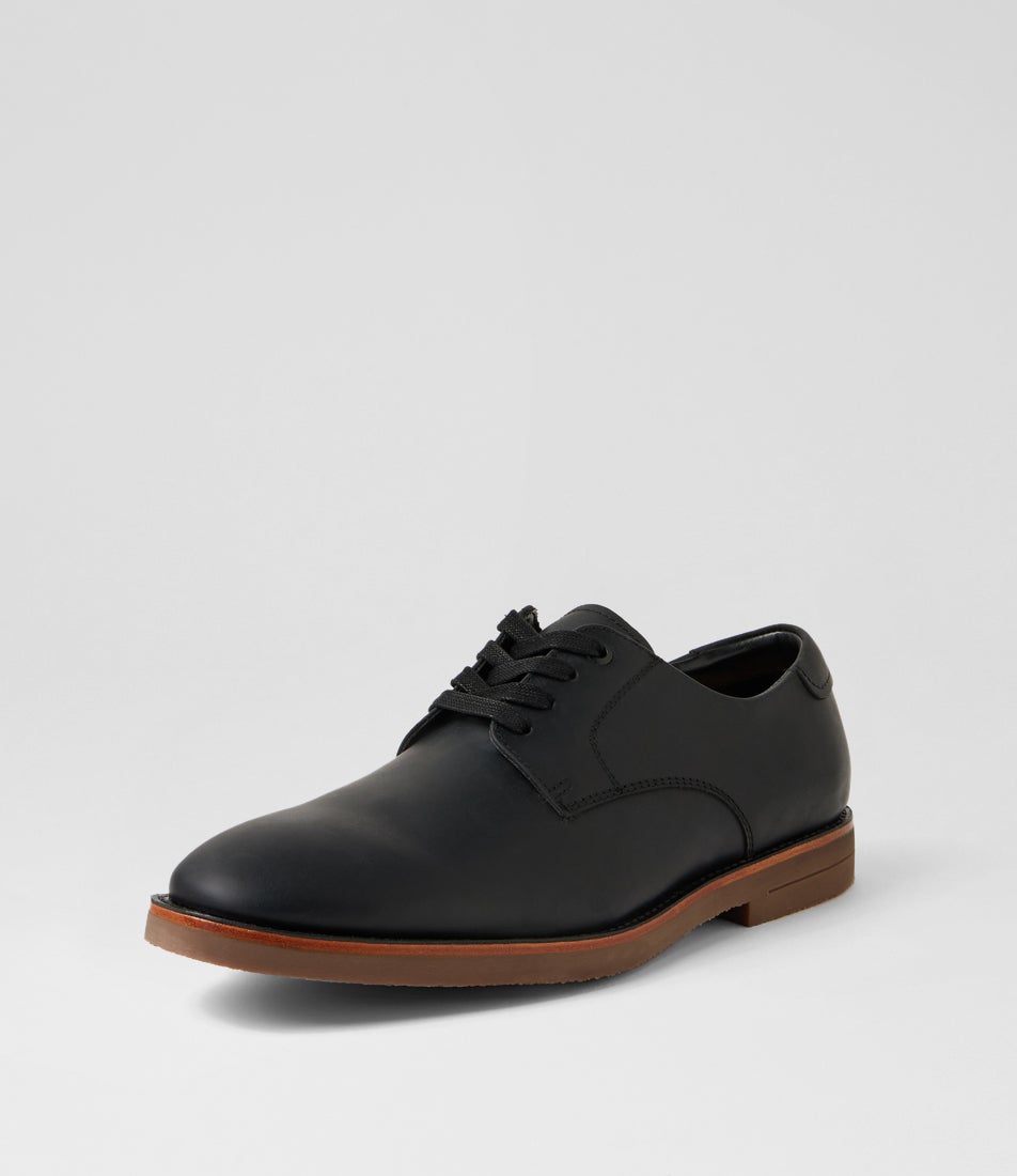 Gobi Black Oiled Leather Flat Shoes