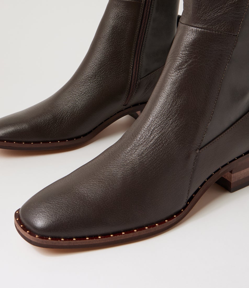 Folmy Choc Leather Stretch Knee High Boots