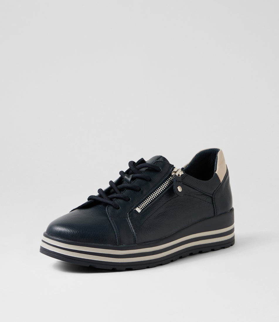 Vamra Xf Navy Almond Leather Sneakers