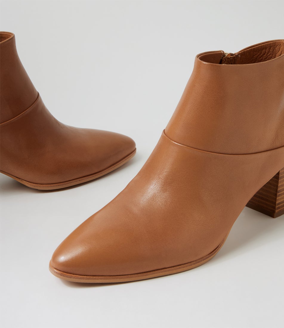Blumas Tan Natural Leather Ankle Boots