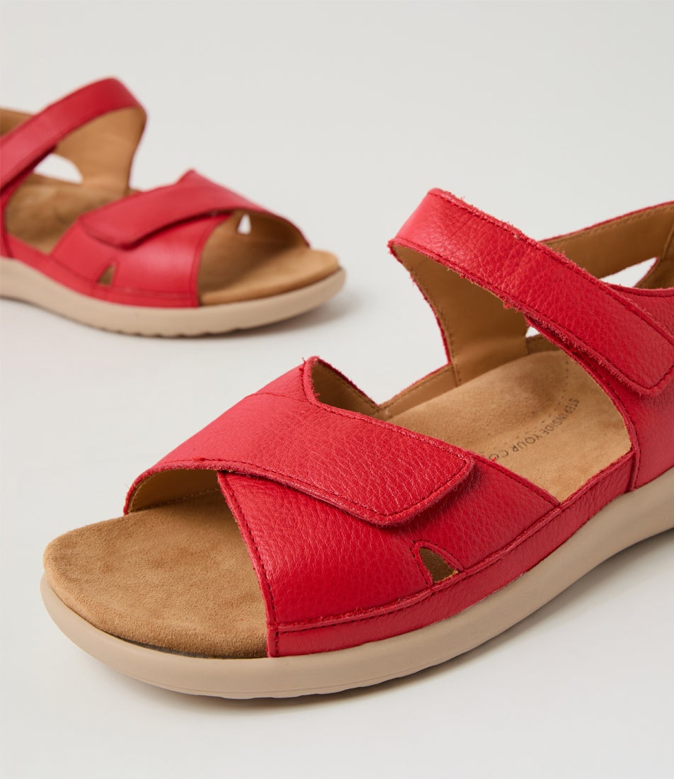 Bronn Xw Red Almond Leather Sandals
