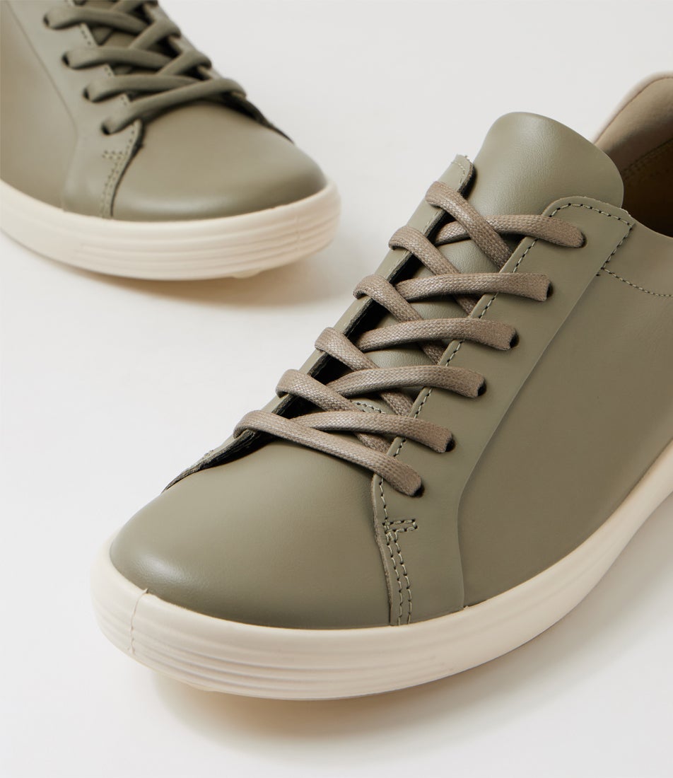 Soft 7 W Vetiver Limestone Leather Sneakers