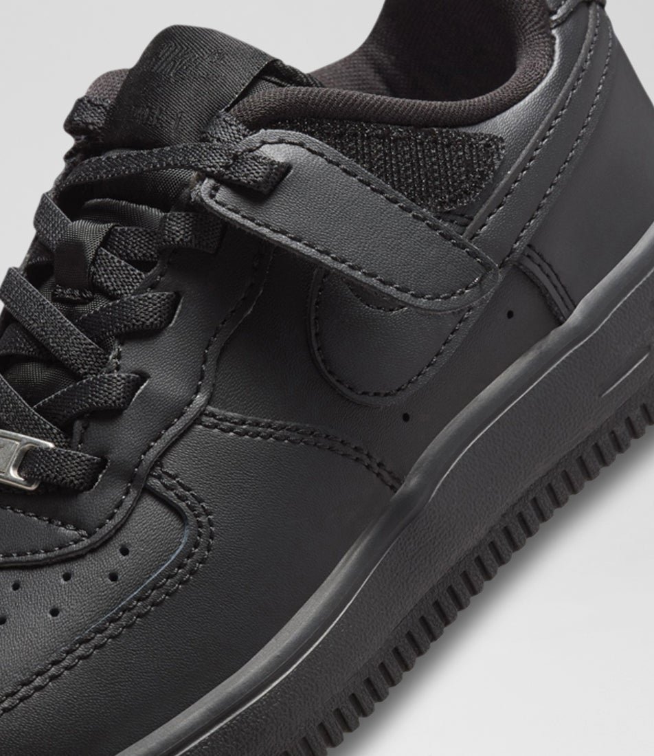 Air Force 1 Easy On Junior Black Sneakers