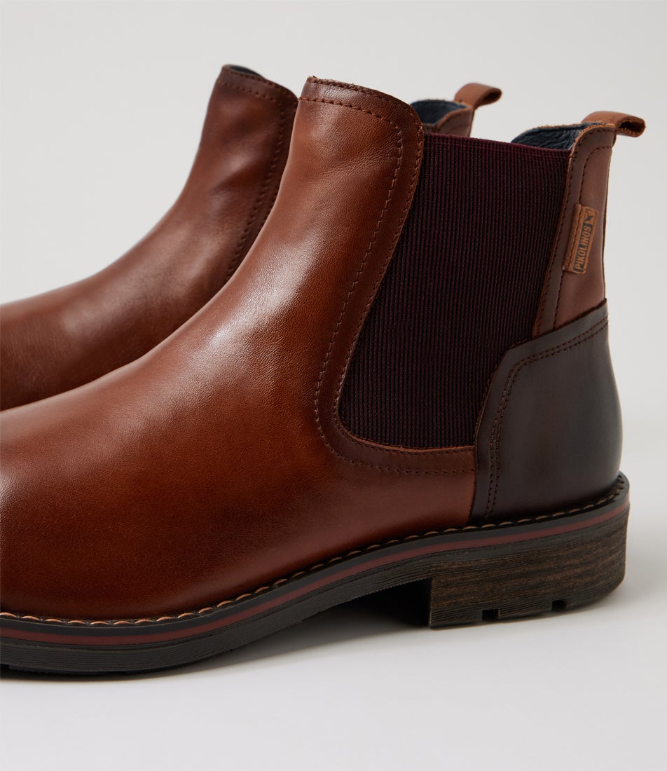 York 22 Cuero Leather Chelsea Boots