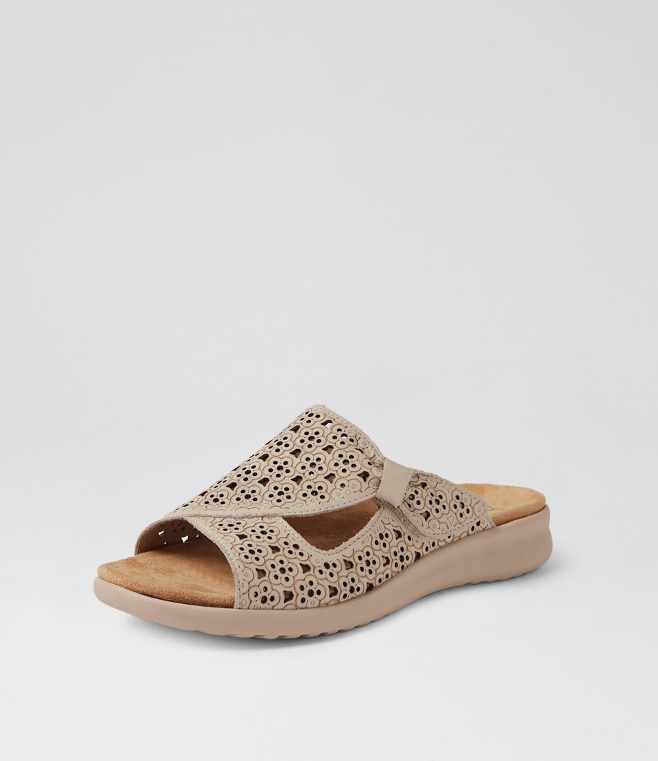 Binty Xw Almond Leather Sandals