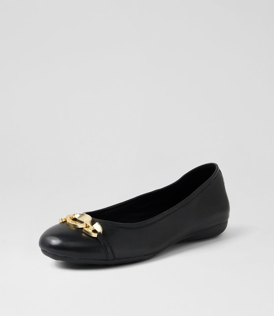 Concha Black Leather Ballet Flats