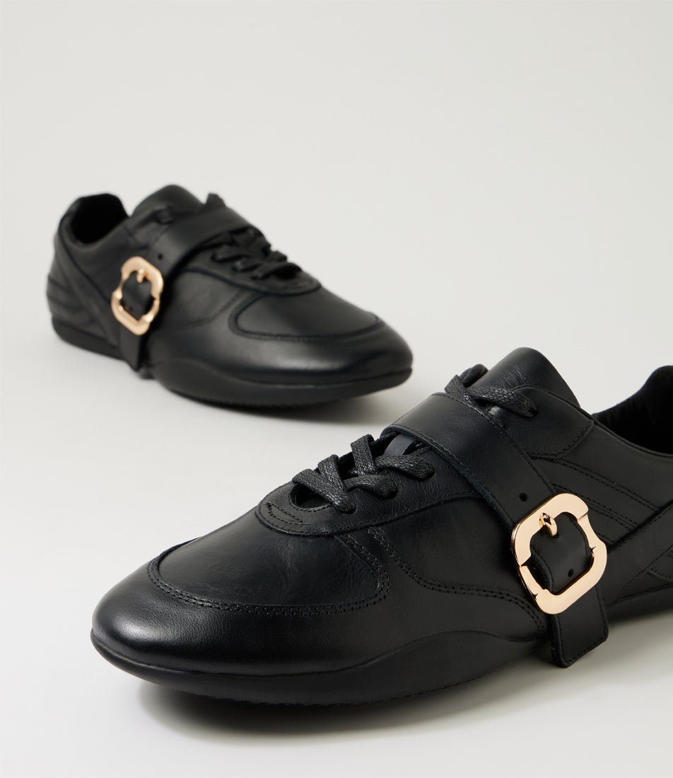 Zojar Black Leather Sneakers