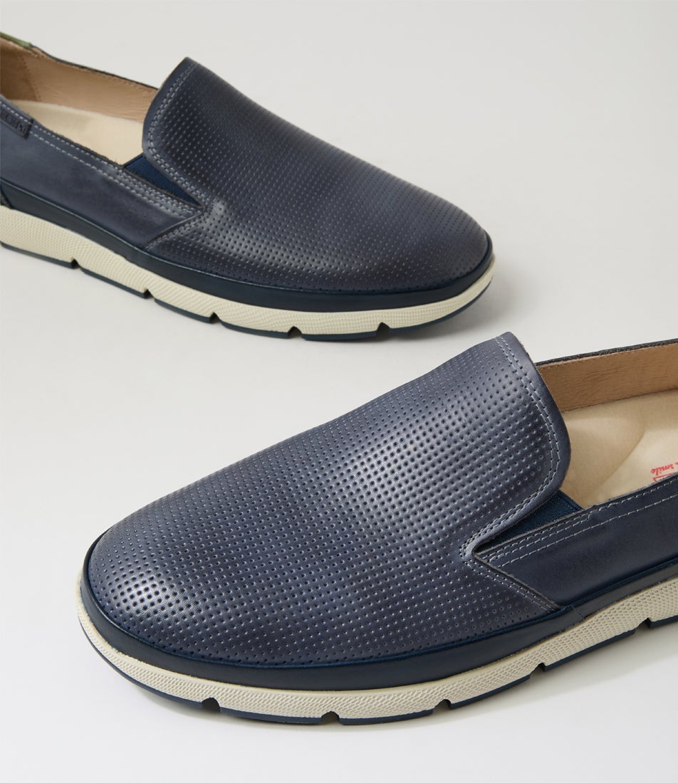 Fuencarral 21 Pacific Leather Flat Shoes