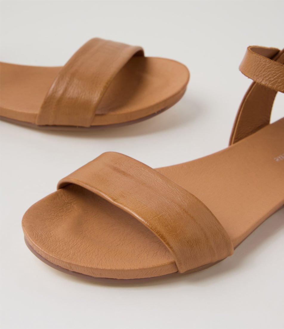 Jinnit Tan Leather
