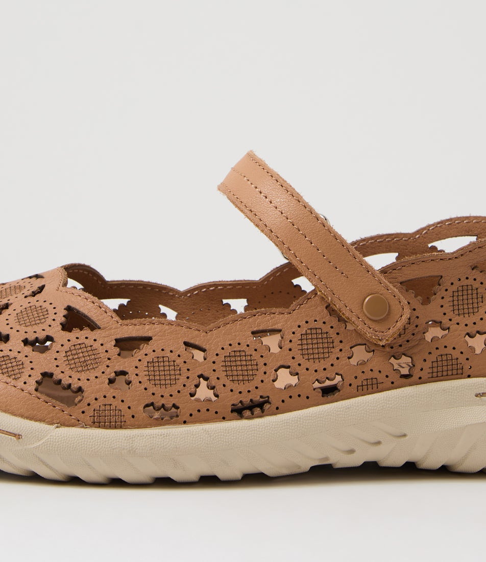 Tadaa Camel Leather Flat Shoes