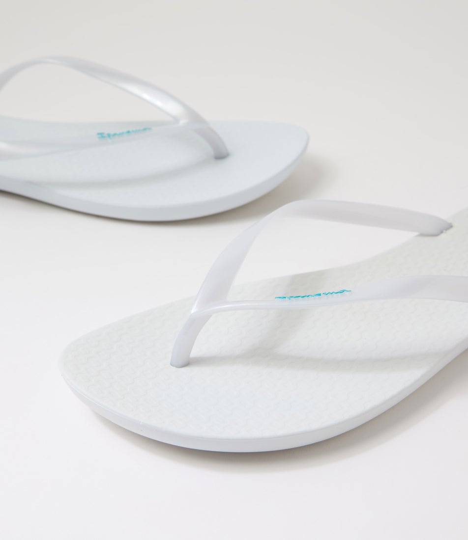 Wave White Thongs