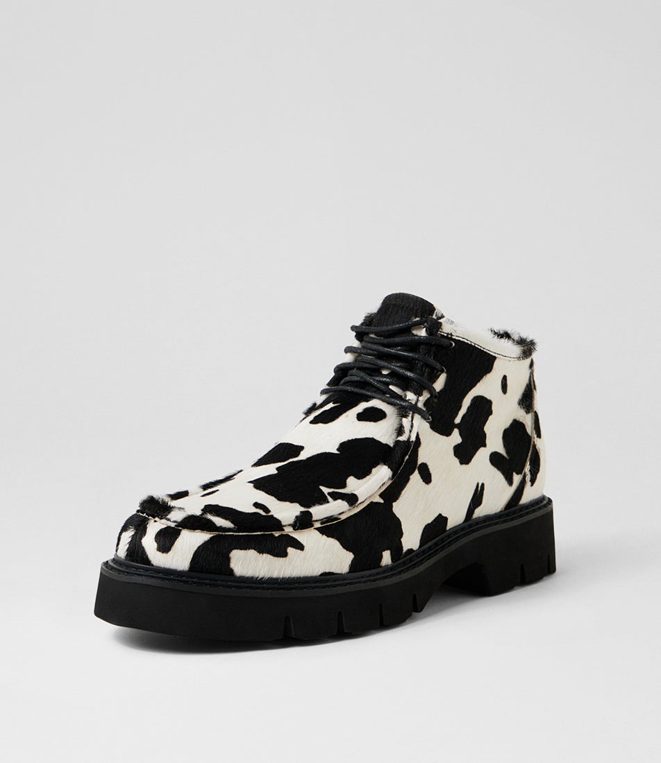 Kuire Black Cow Pony Flat Shoes