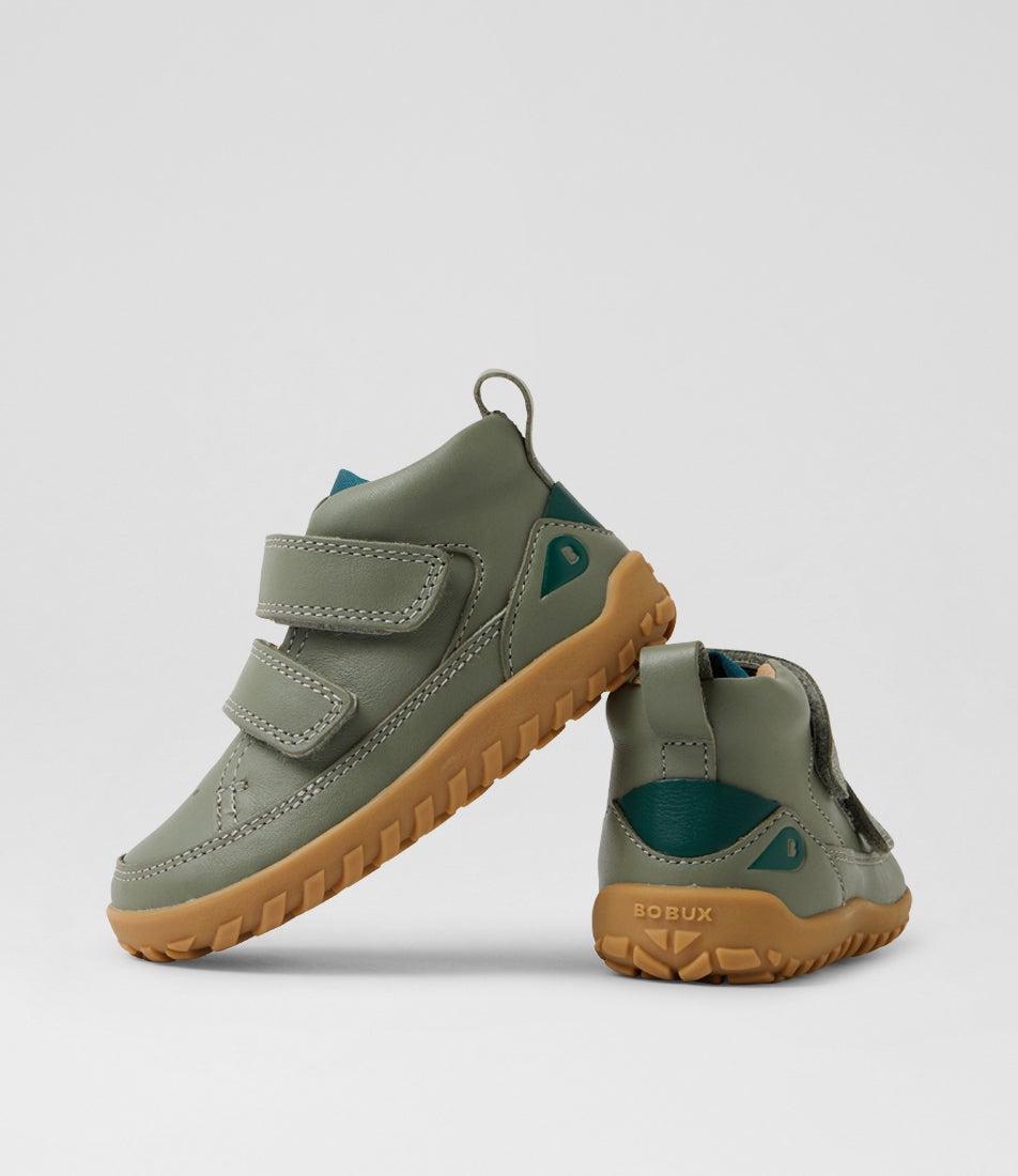 Su Trek Pre Walker Vetiver Leather Ankle Boots