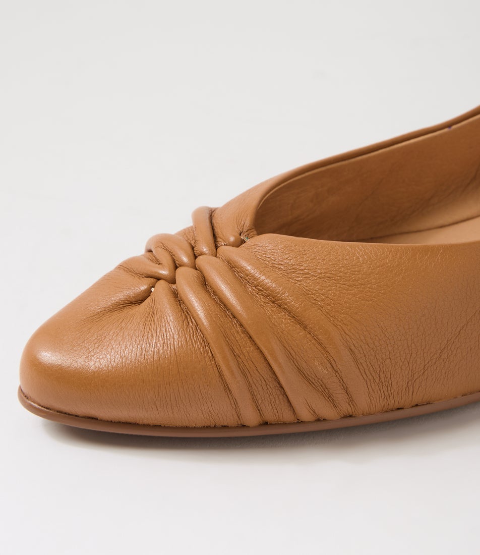 Carlas Dark Tan Leather Flat Shoes