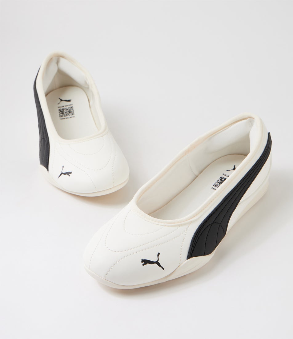 Soliel Ballerina Warm White Black Ballet Flats