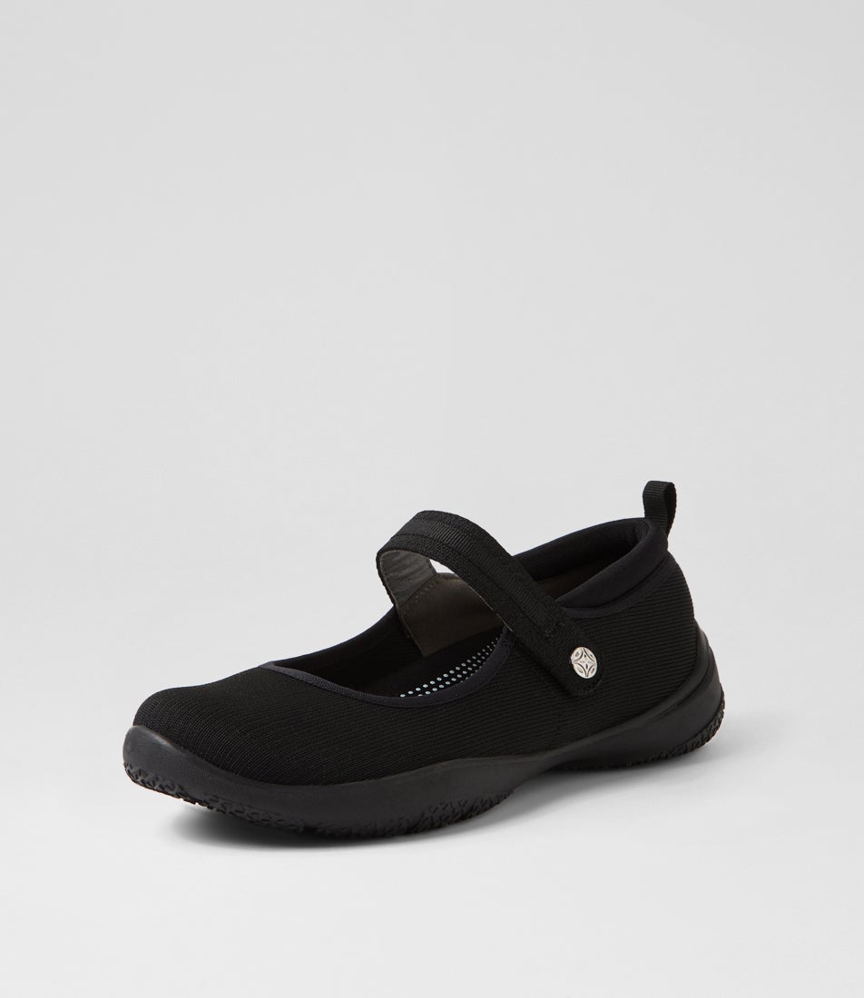 Selinne Black Knit Flat Shoes