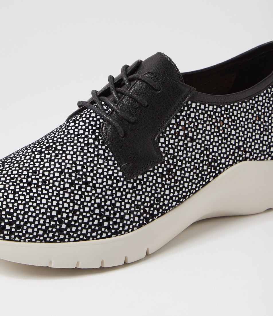 Provence Xw Black White Print Leather Sneakers