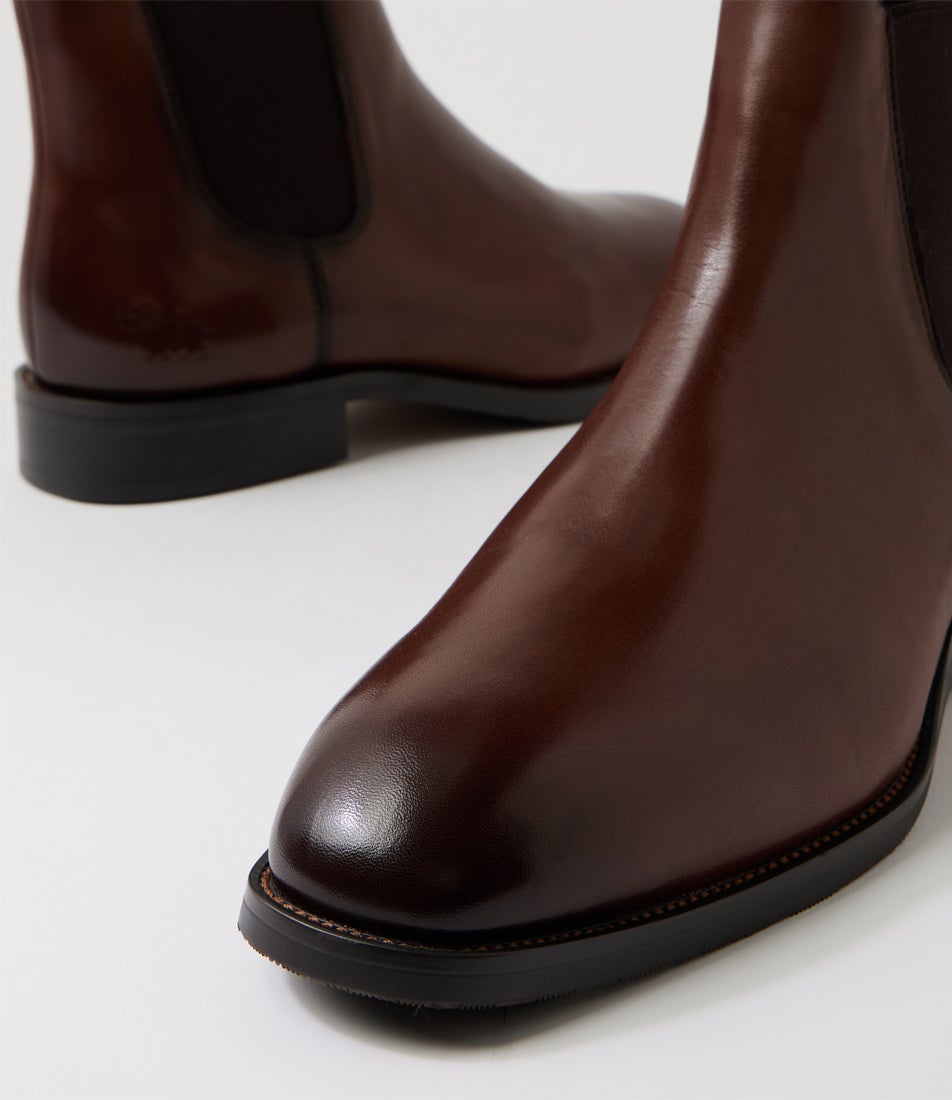 Rancher Cognac Leather Chelsea Boots