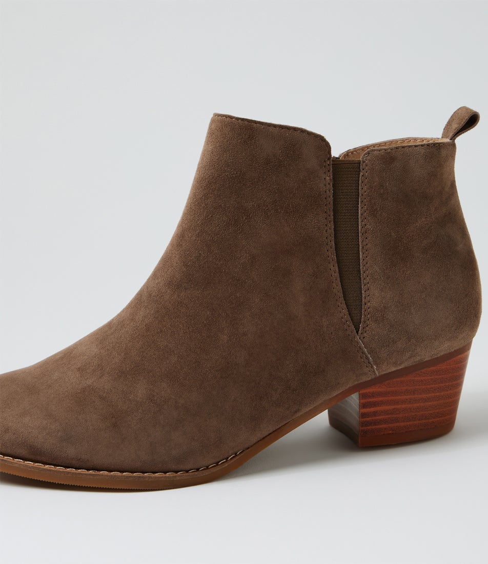 Vimar Xf Hot Choc Suede Ankle Boots