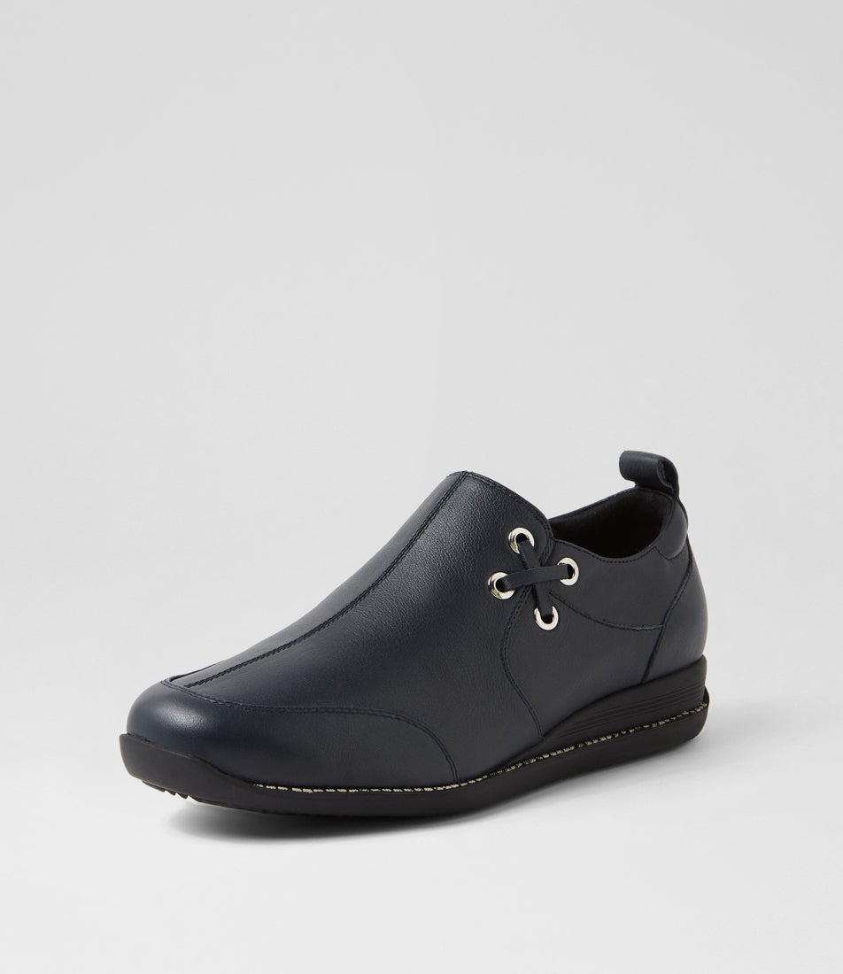 Ivyies Navy Leather Flat Shoes
