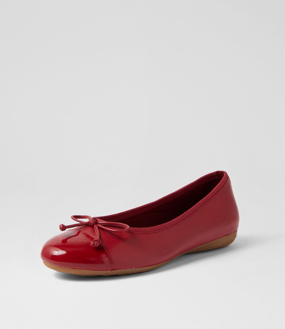 Chaves Dark Red Patent Leather Flat Shoes