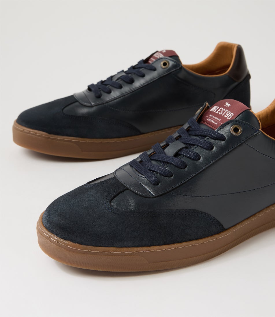 Dai Navy Leather Sneakers