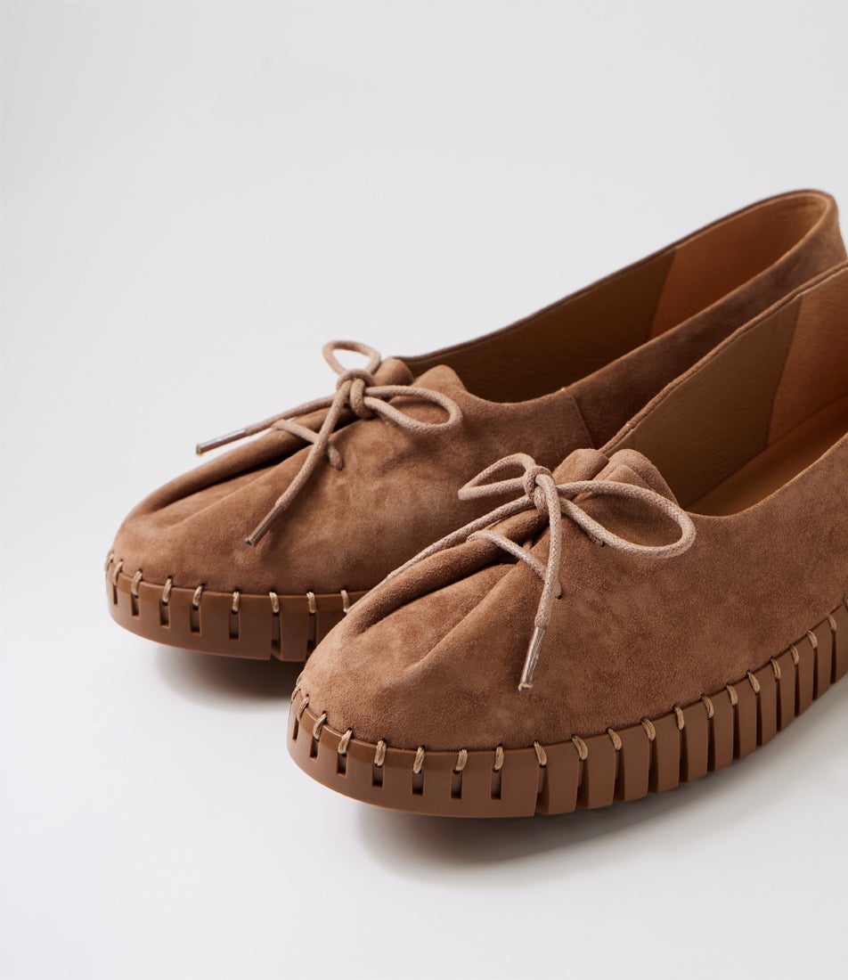 Hemel Light Choc Gum Suede Ballet Flats