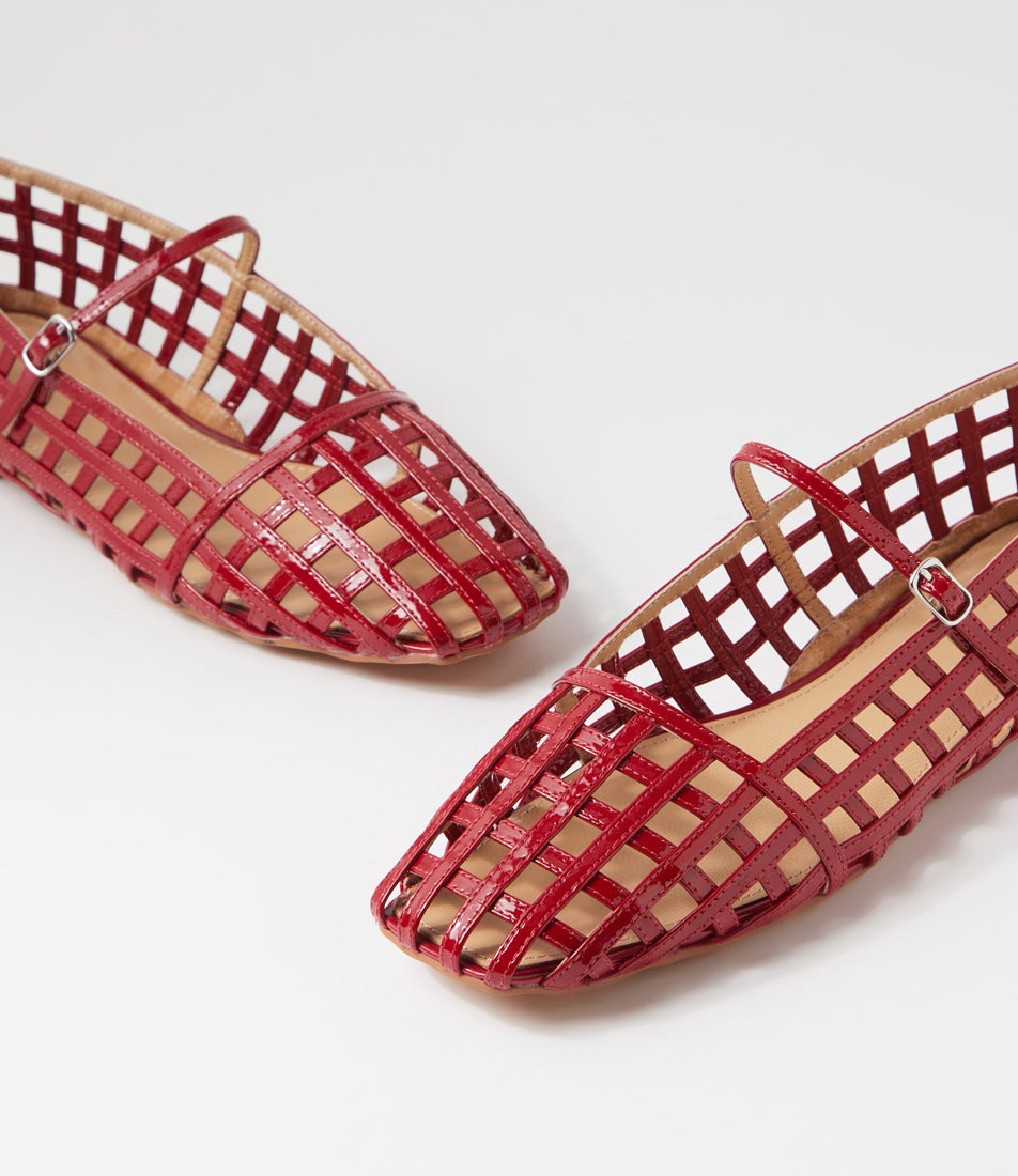 Taints Bordeaux Patent Leather Flat Shoes