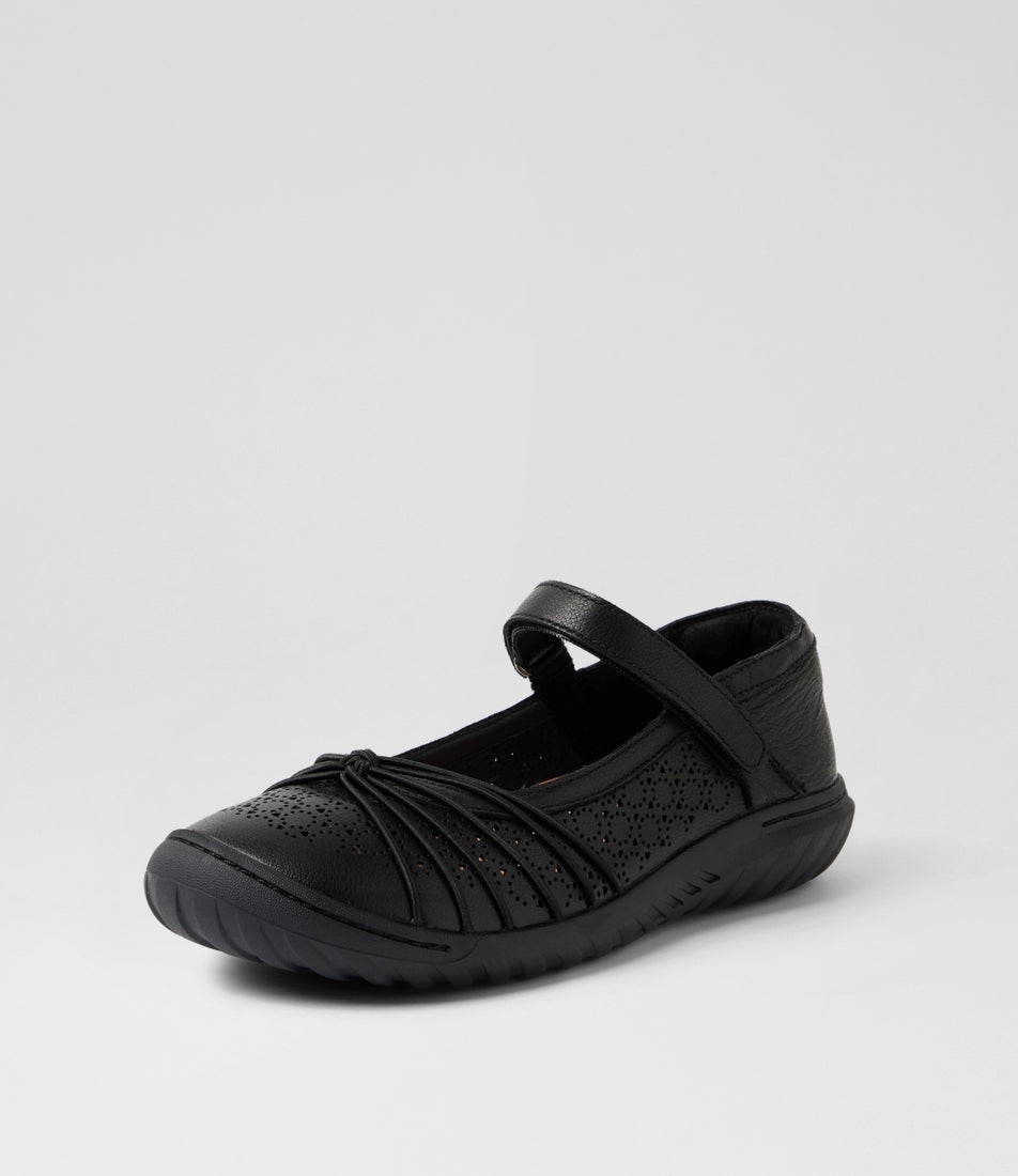 Tayie Black Leather Flat Shoes