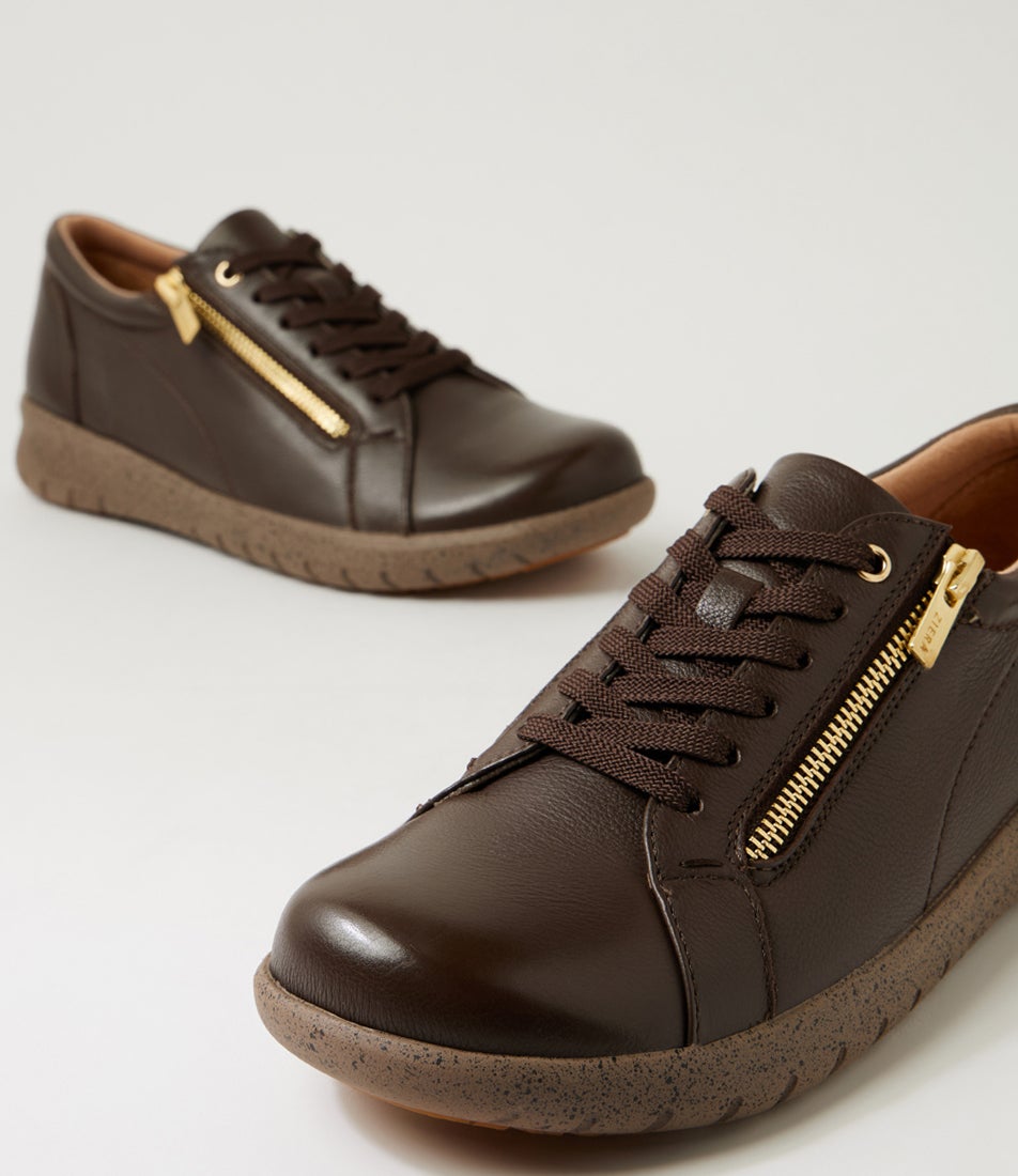 Solar Xf Choc Leather Sneakers