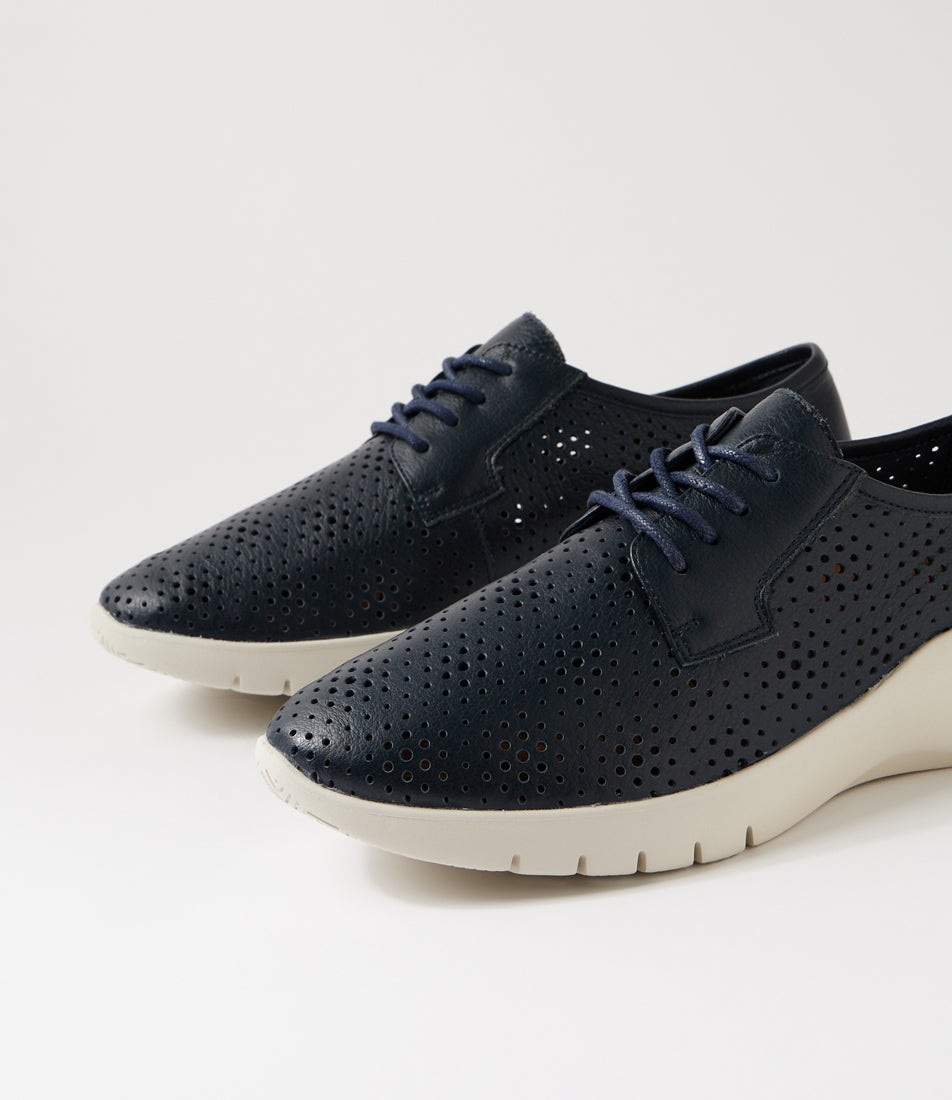 Provence Xw Navy Leather Sneakers