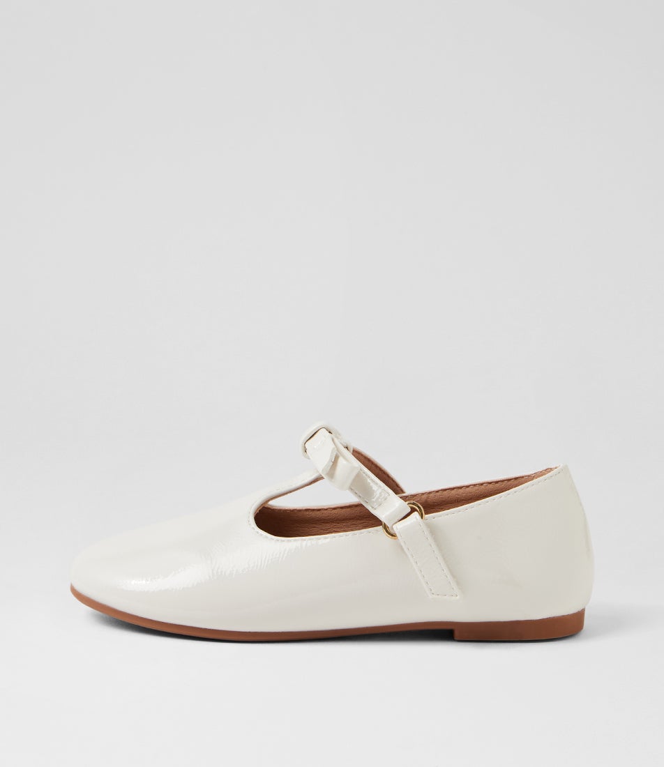 Aria Ballet Junior Cream Patent Leather Flat Shoes