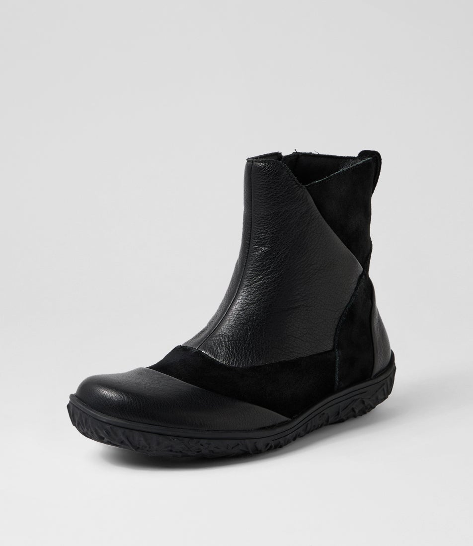 Vienta Black Leather Chelsea Boots Vienta Black Leather Chelsea Boots