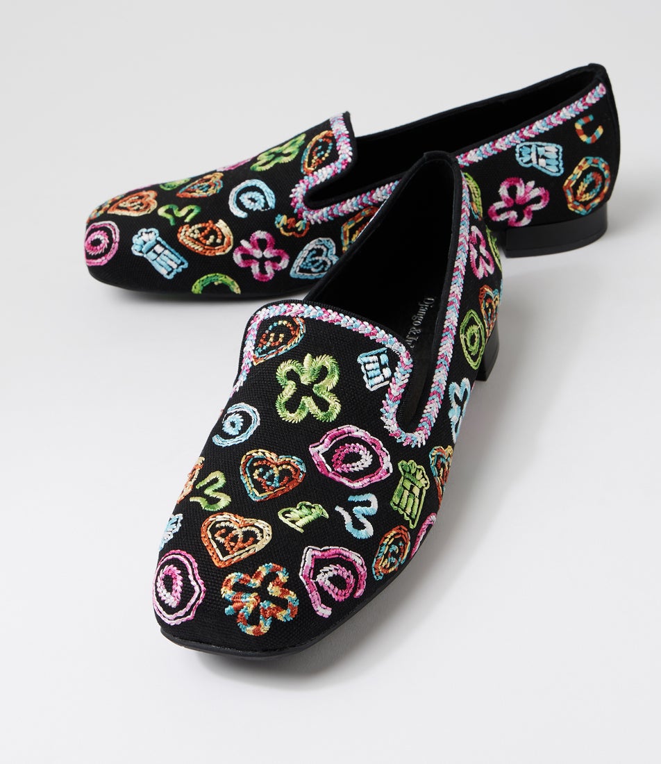 Fillepe Black Embroidery Fabric Loafers
