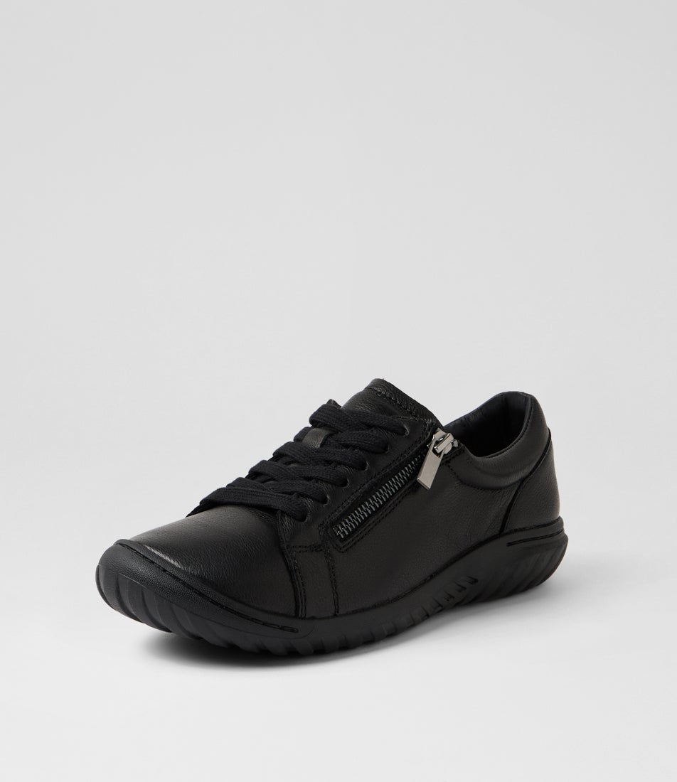 Travi Black Leather Sneakers