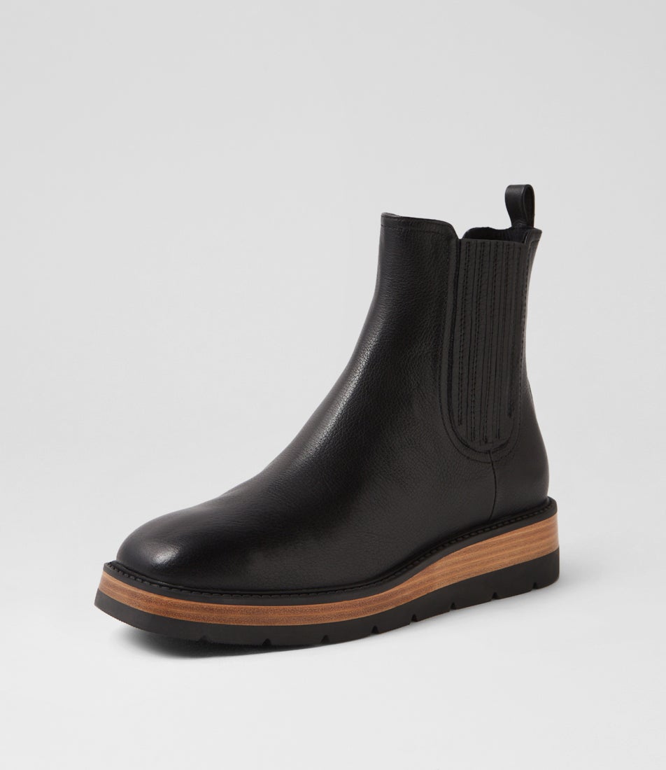 Tomkins Black Natural Leather Chelsea Boots