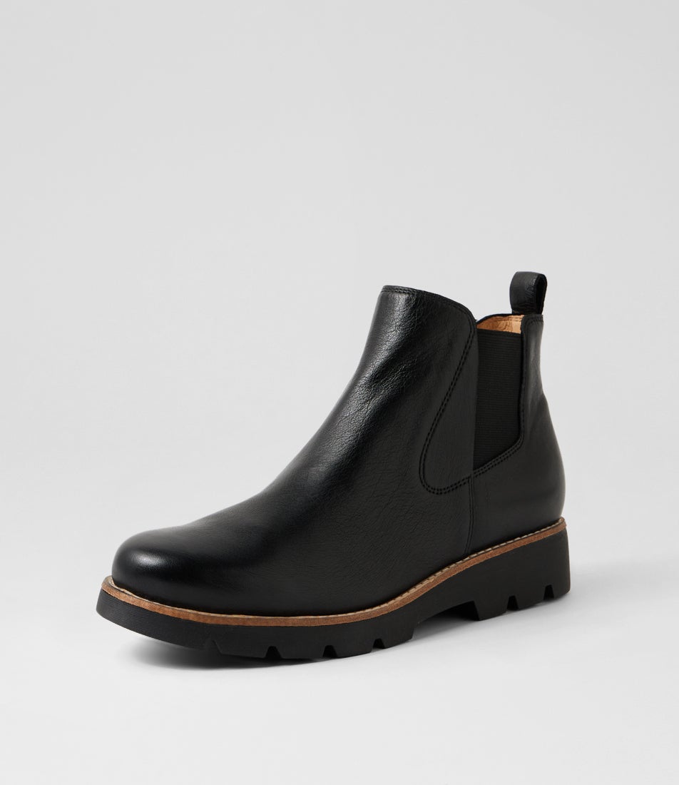Dew Black Leather Chelsea Boots