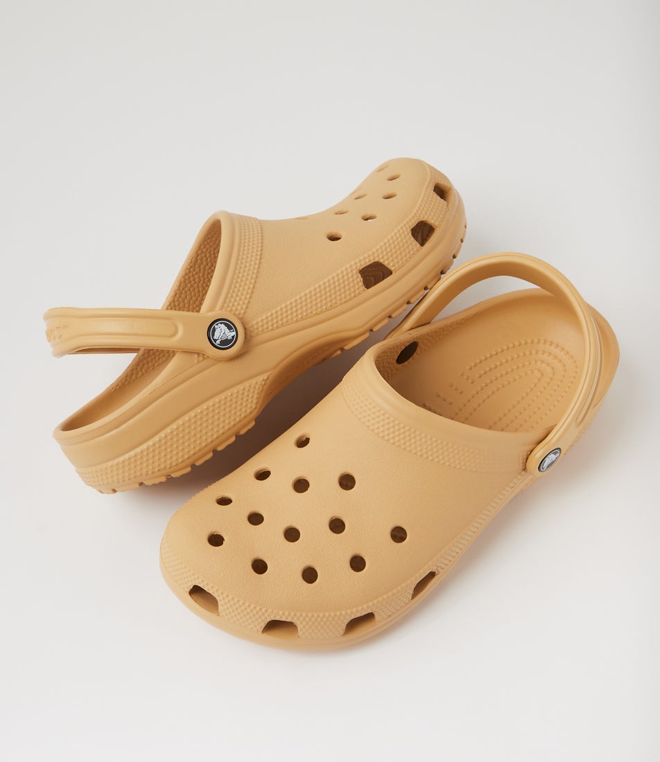 Classic W Wheat Croslite Sandals
